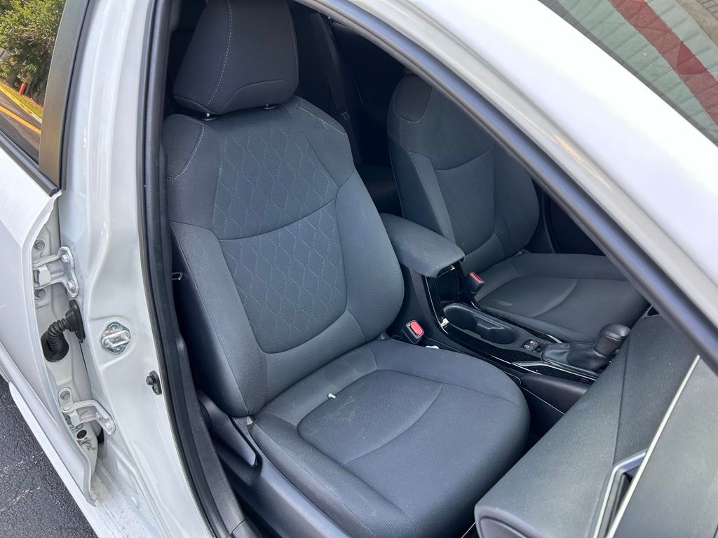 2021 Toyota Corolla LE 15