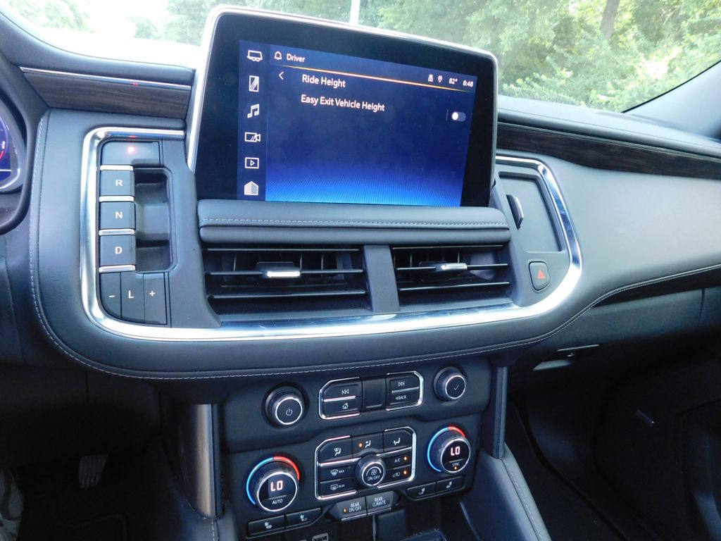 Thumbnail: 2023 Chevrolet Tahoe - 8