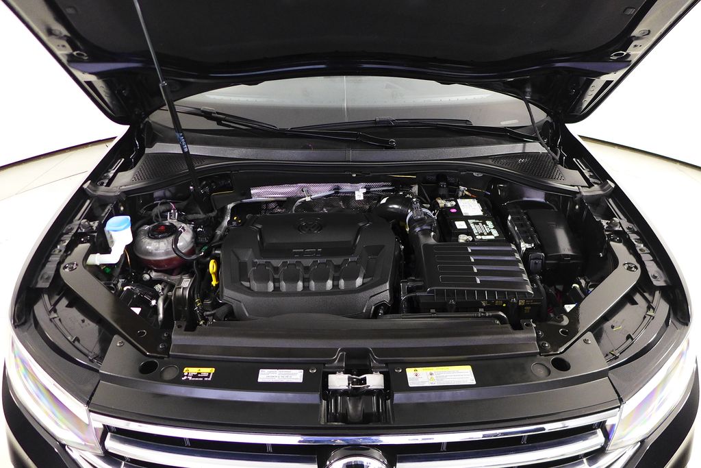 Thumbnail: 2023 Volkswagen Tiguan - 6