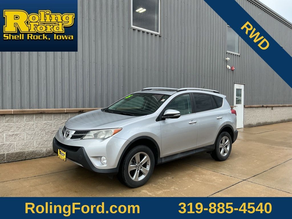 Classic Silver Metallic 2015 Toyota RAV4 SUV / Crossover Front-Wheel Drive 6-Speed Automatic