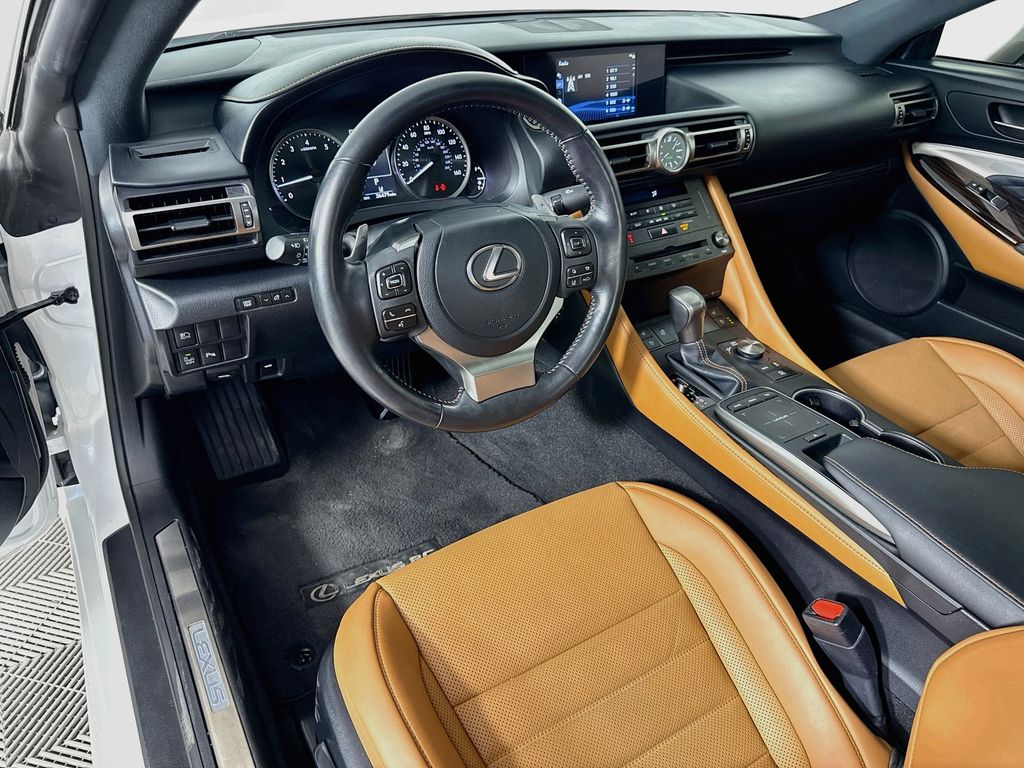 Thumbnail: 2022 Lexus RC - 24