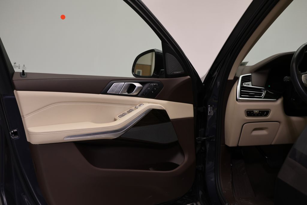 Thumbnail: 2019 BMW X7 - 31