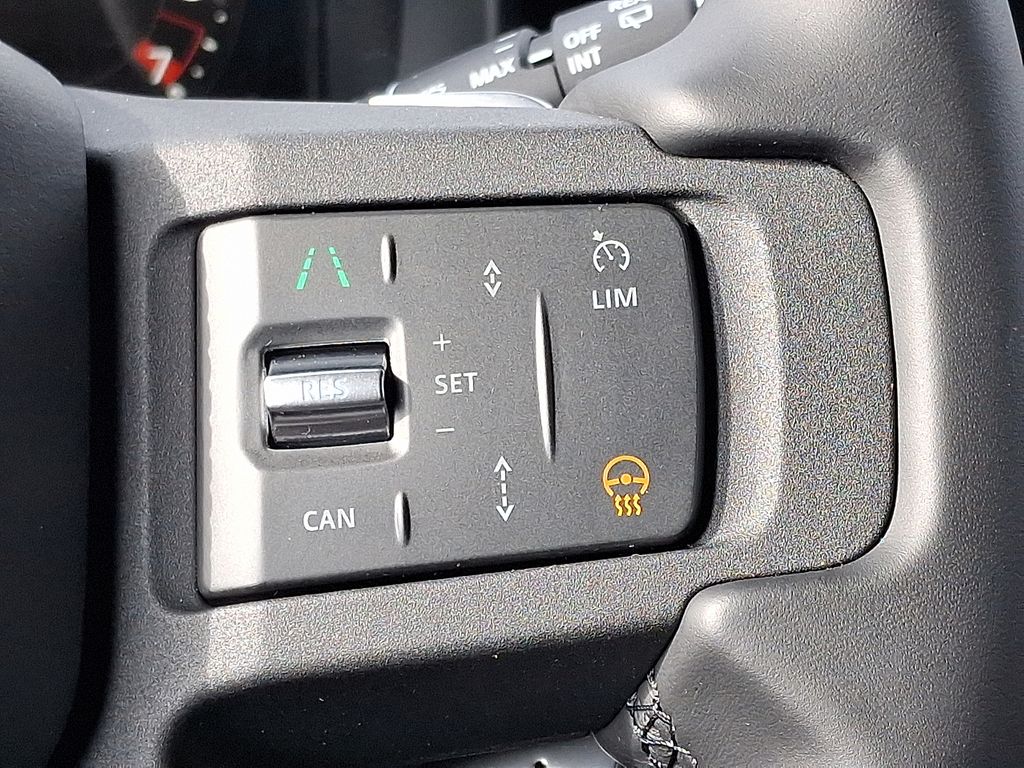 2025 Land Rover Defender 130 19