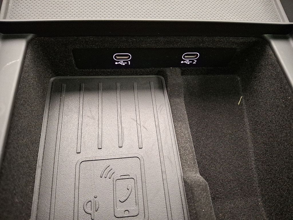 Thumbnail: 2023 Audi Q7 - 26