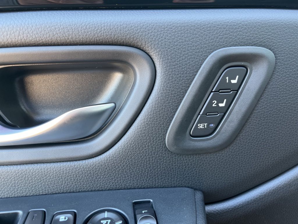 Thumbnail: 2025 Honda Pilot - 6
