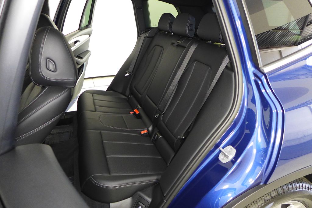 Thumbnail: 2023 BMW X3 - 21