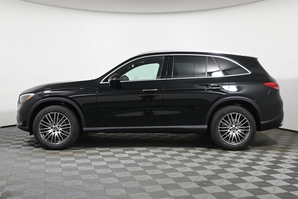 Thumbnail: 2026 Mercedes-Benz GLC - 2