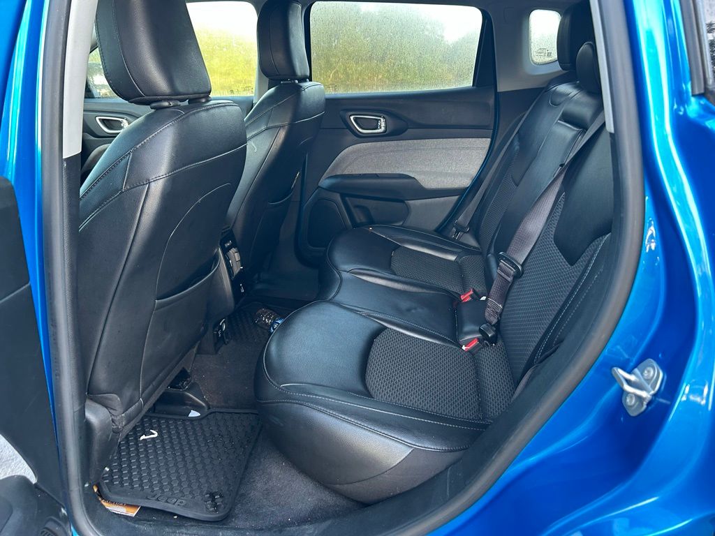 Thumbnail: 2022 Jeep Compass - 12