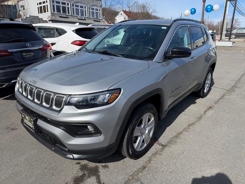 2022 Jeep Compass Latitude 4WD