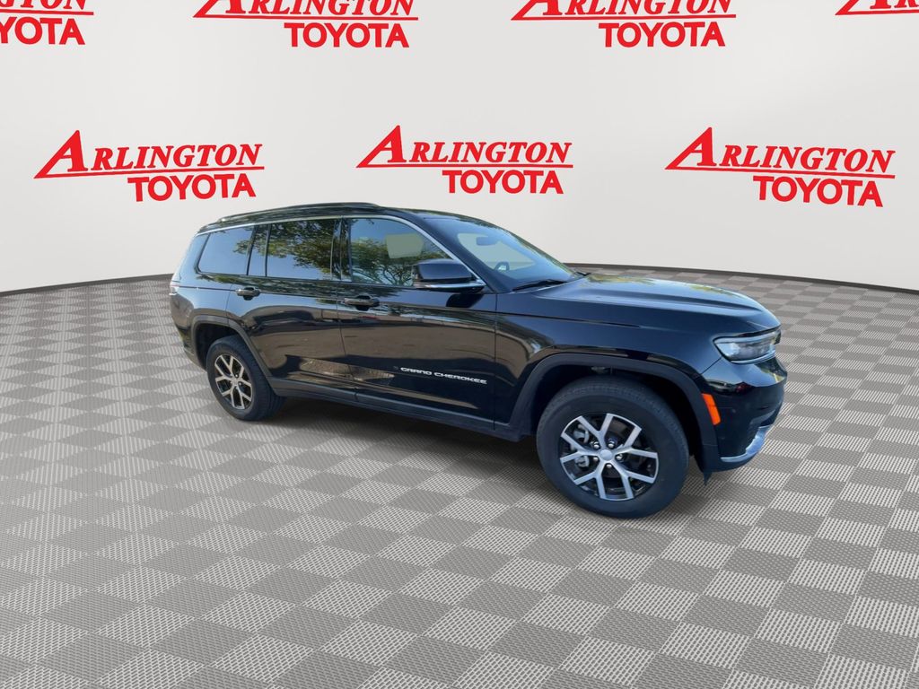 View vehicle photo 2