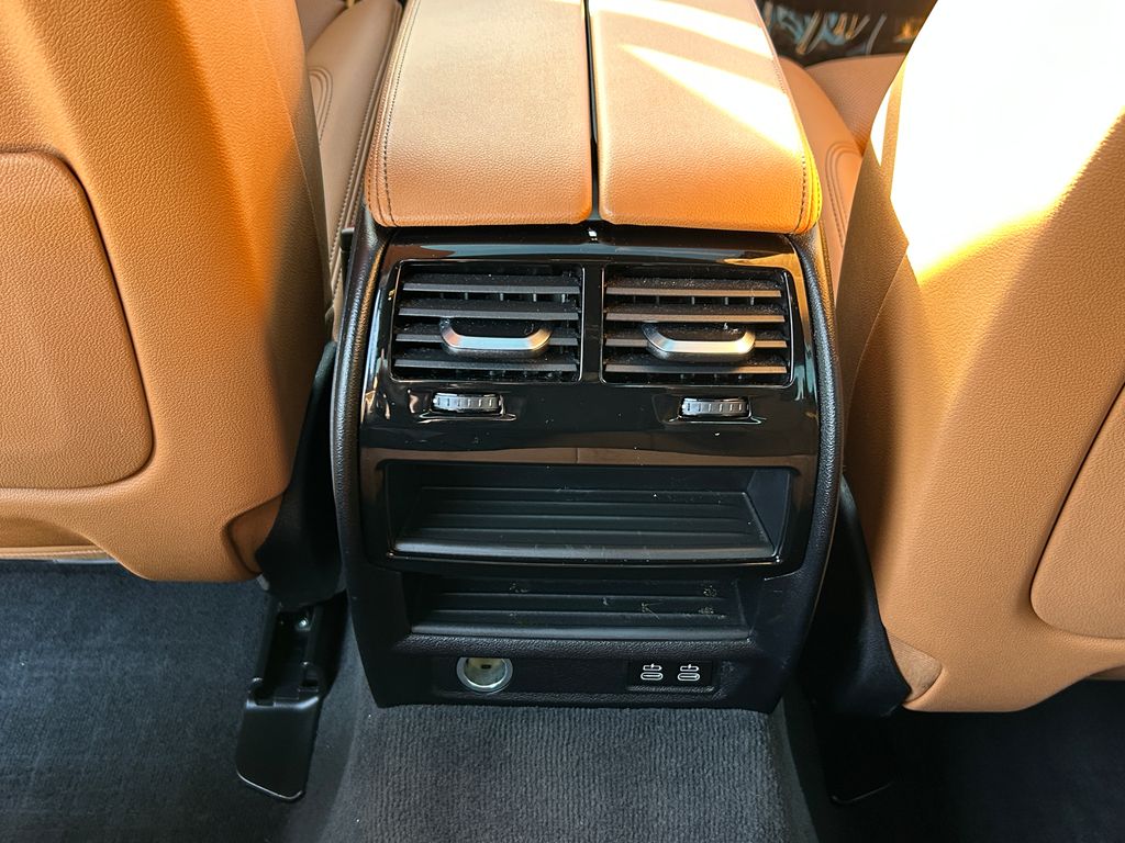 2022 BMW 5 Series 540i 32