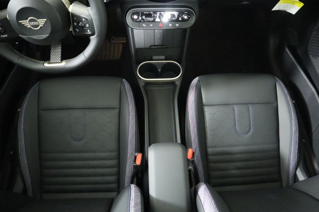 Thumbnail: 2025 MINI Cooper - 17