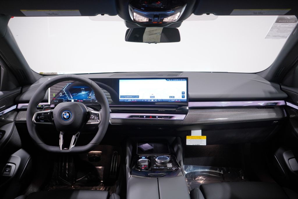 Thumbnail: 2026 BMW i5 - 10