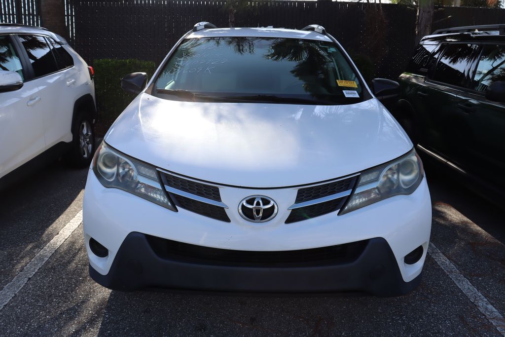 2014 Toyota RAV4 LE 5
