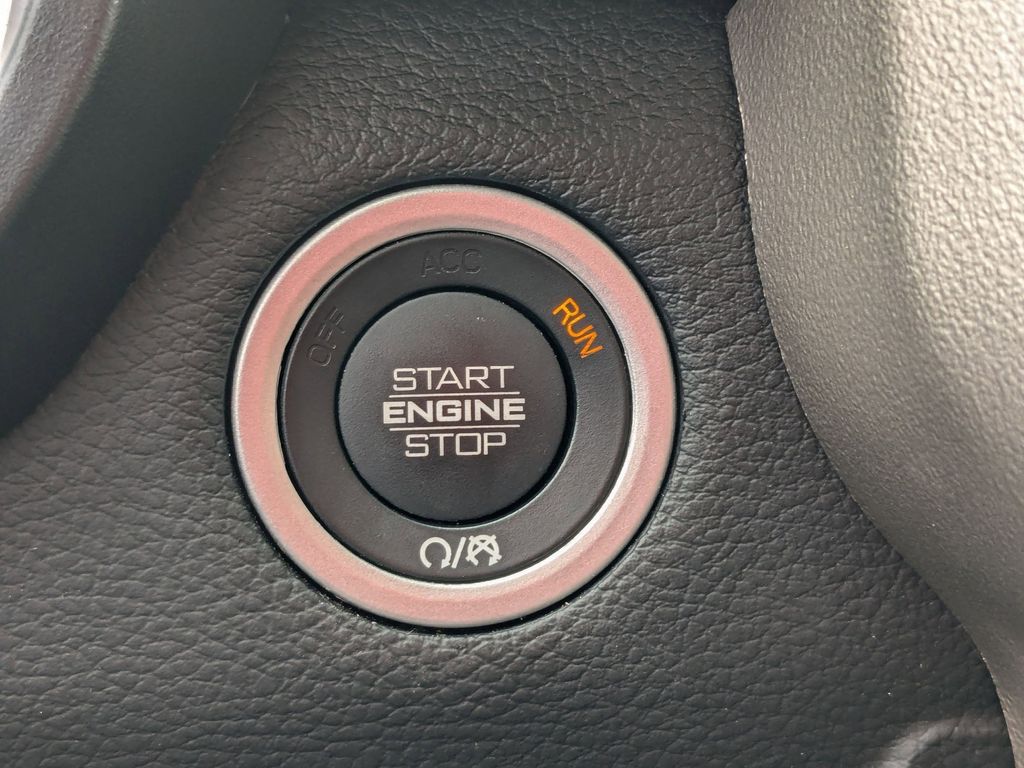 2020 RAM Ram 1500 Pickup Laramie - Photo 14