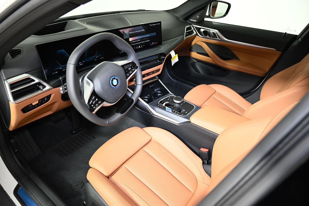 2025 BMW i4 xDrive40 15