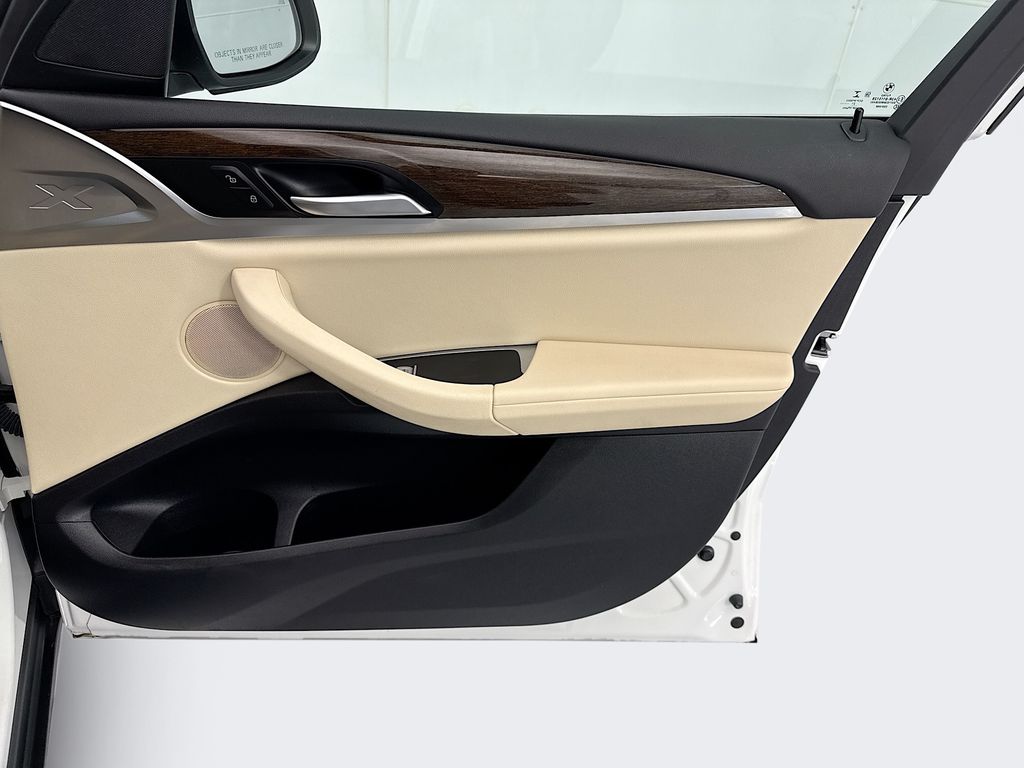 Thumbnail: 2022 BMW X3 - 24