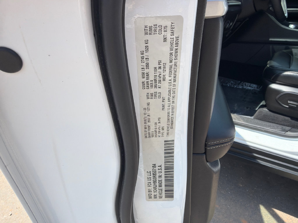 Used 2024 White Jeep Limited image 33