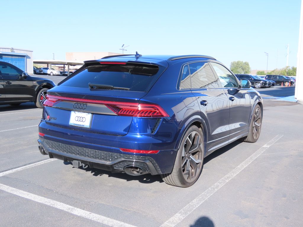 2021 Audi RS Q8 4.0T 3