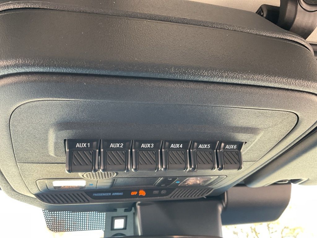 New 2025 Black Ford Badlands image 13