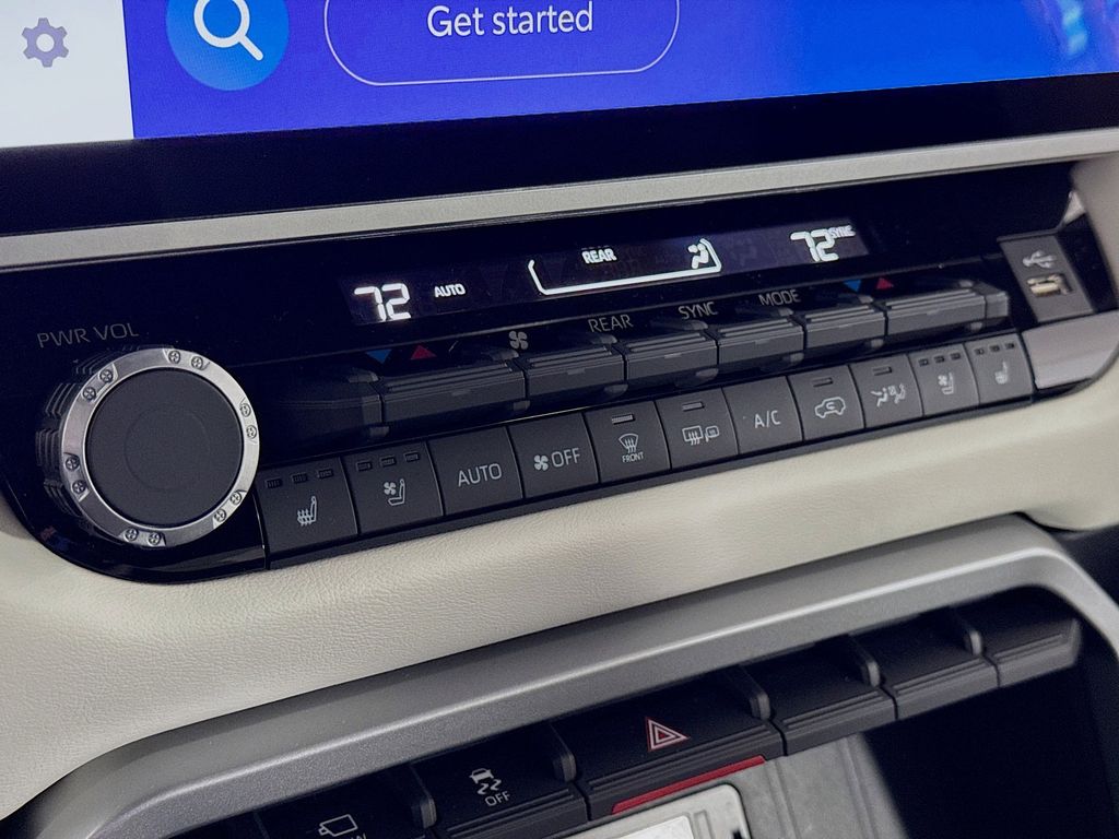 Thumbnail: 2024 Toyota Sequoia - 16