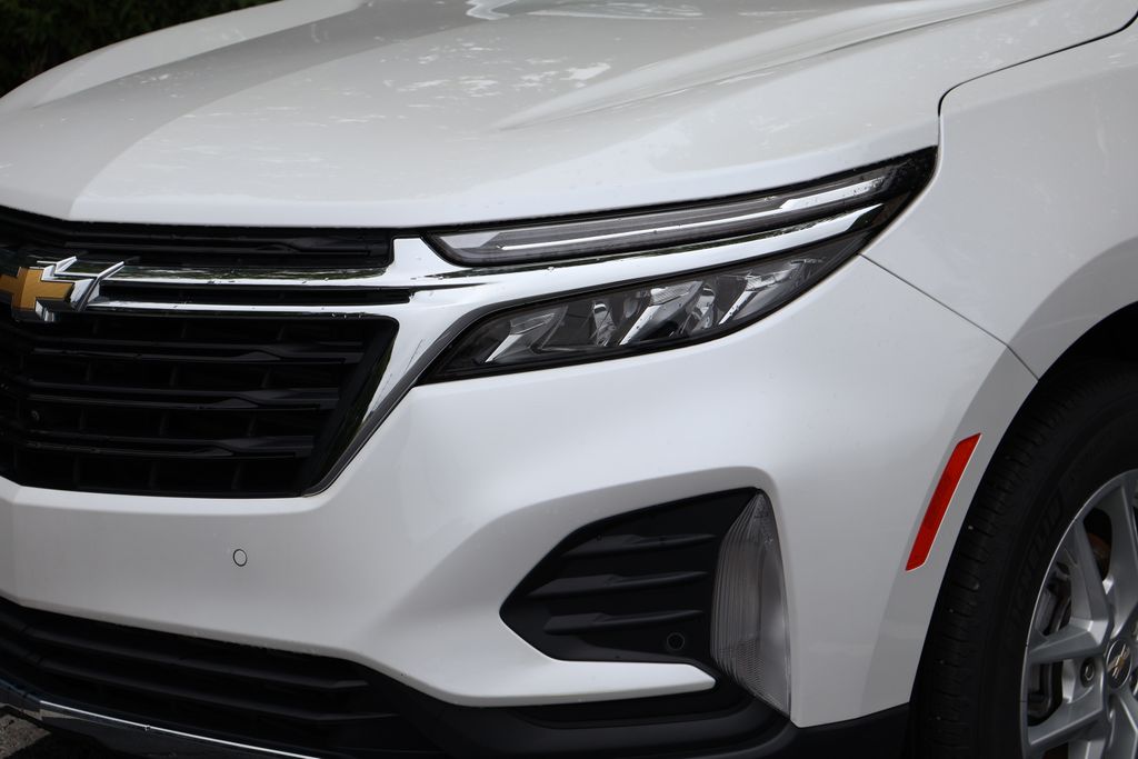 Thumbnail: 2023 Chevrolet Equinox - 3