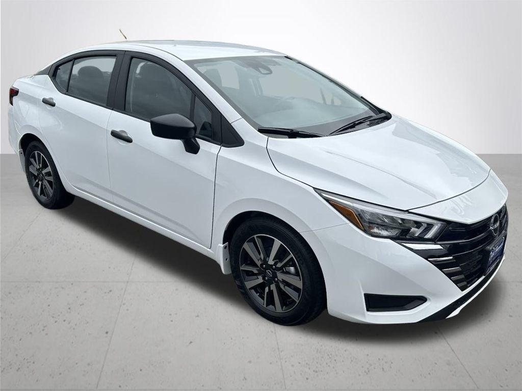 2025 Nissan Versa 1.6 S