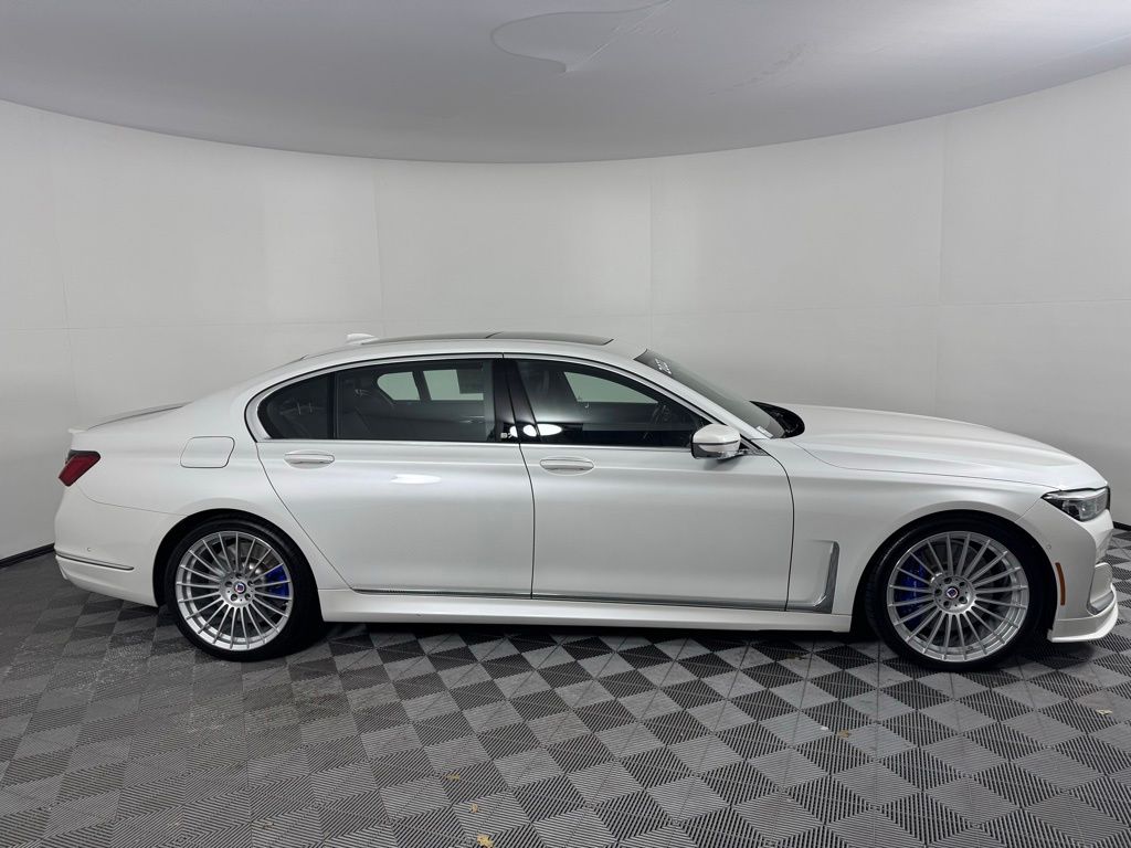 Thumbnail: 2022 BMW 7 Series - 4