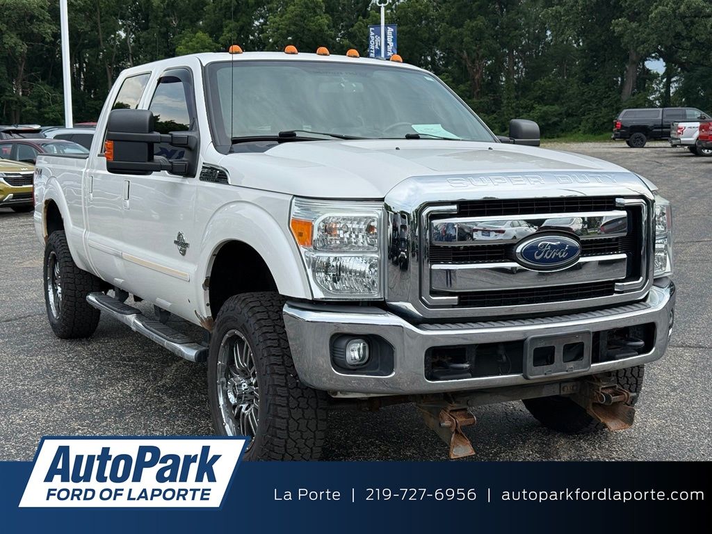 White Platinum Metallic Tri-Coat 2016 Ford F-350 Super Duty Pickup Truck Four-Wheel Drive 6-Speed Automatic