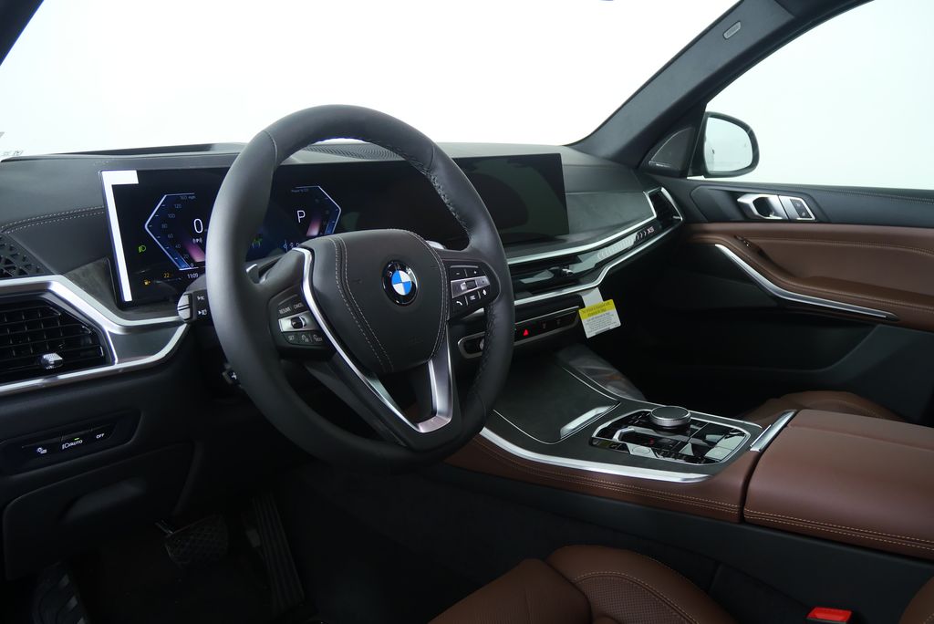 Thumbnail: 2026 BMW X5 - 12