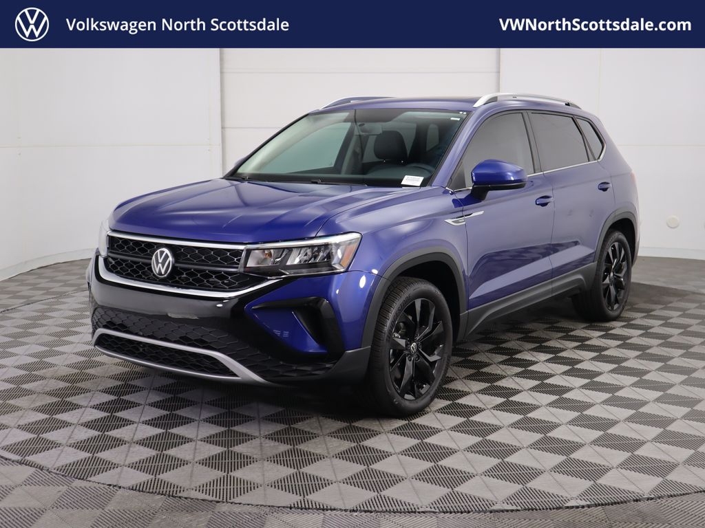 2022 Volkswagen Taos SE Hero Image