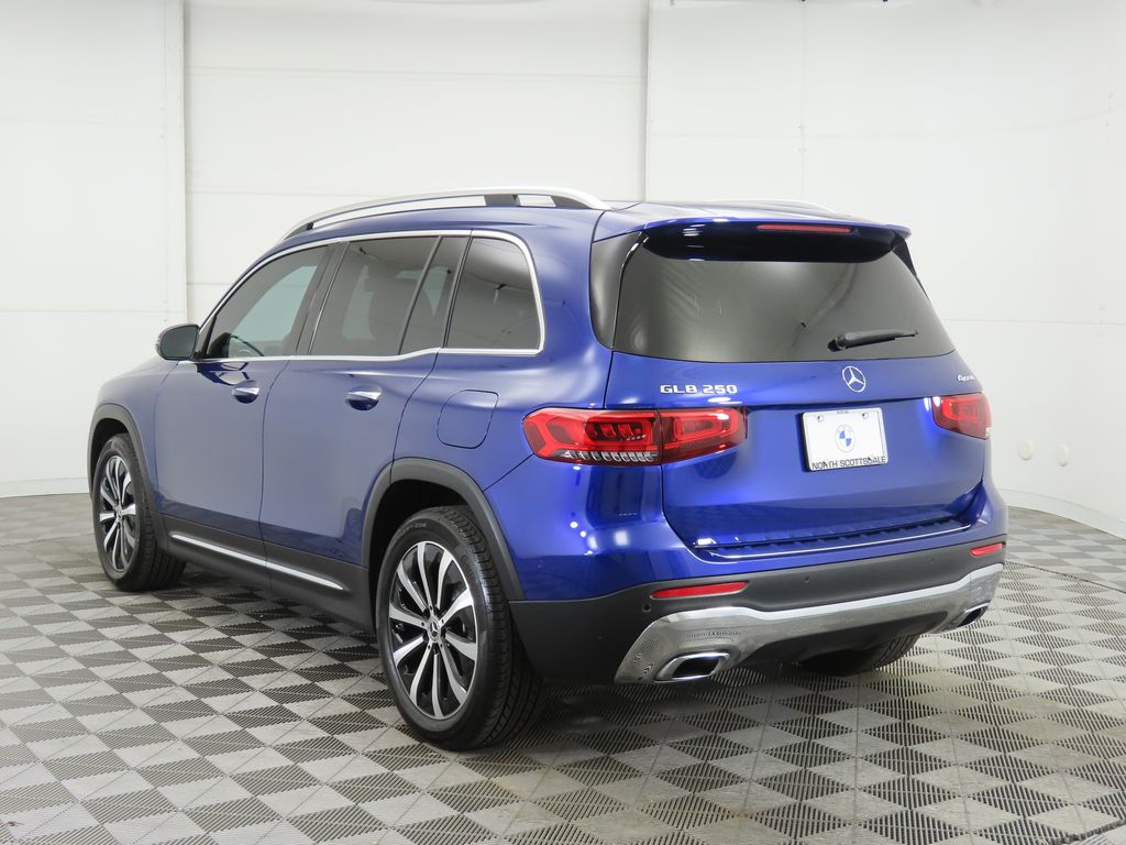 2022 Mercedes-Benz GLB 250 7