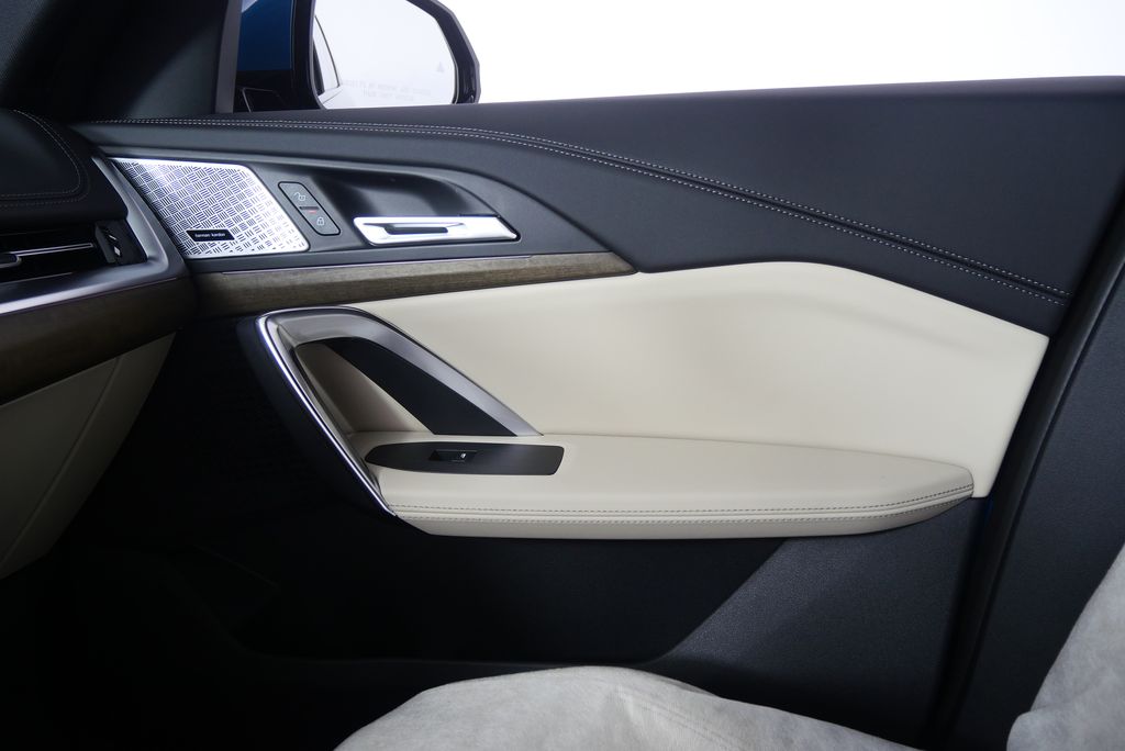 Thumbnail: 2025 BMW X1 - 23