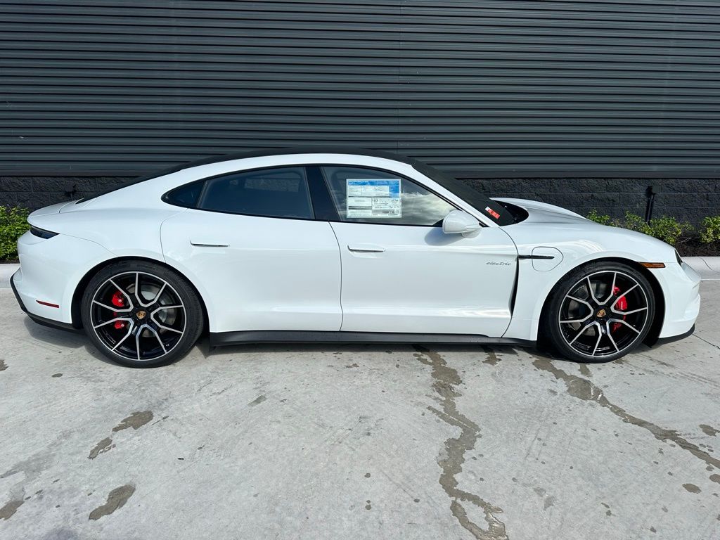 2025 Porsche Taycan 4S 8