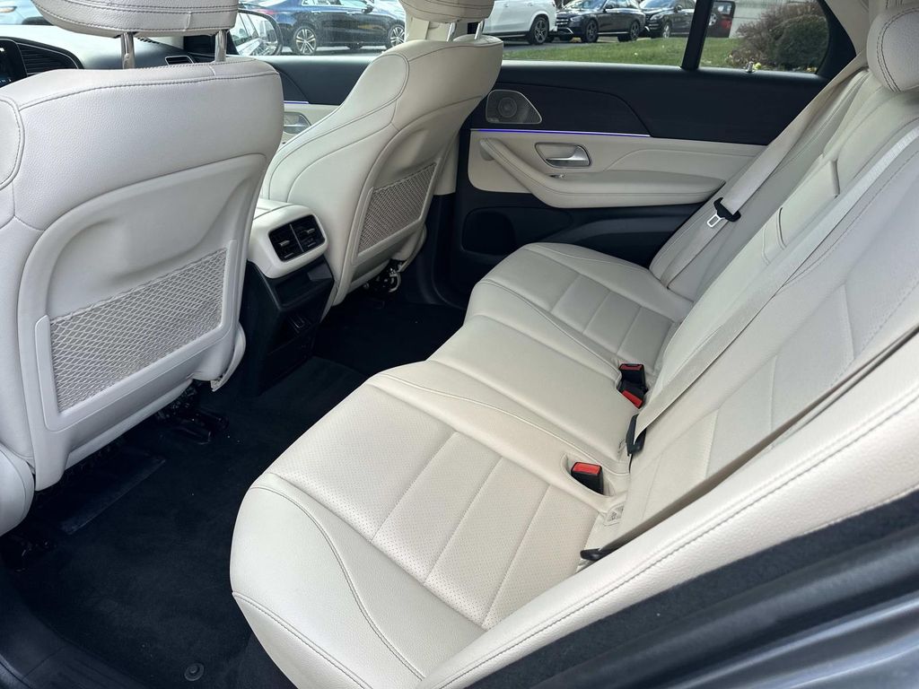 Thumbnail: 2022 Mercedes-Benz GLE - 32