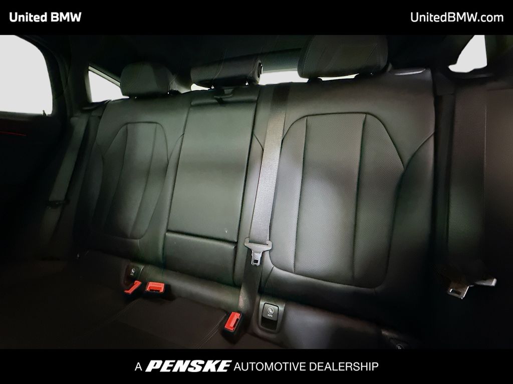 Thumbnail: 2025 BMW X4 - 13