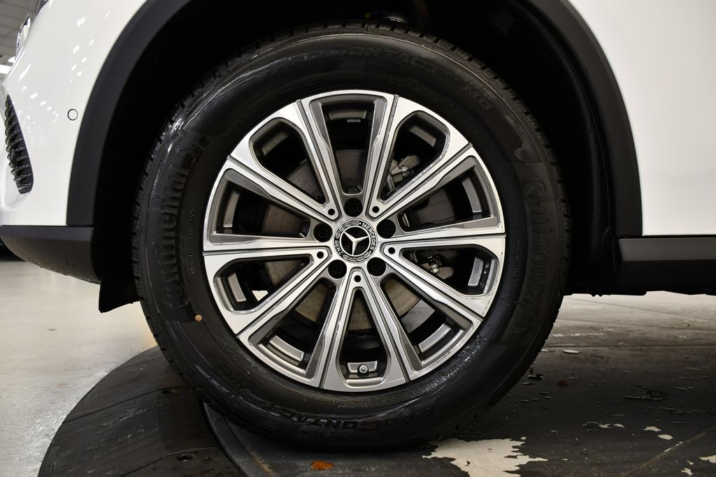 Thumbnail: 2026 Mercedes-Benz GLC - 13