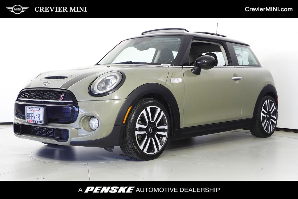 2019 MINI Cooper S -
                  Santa Ana, CA