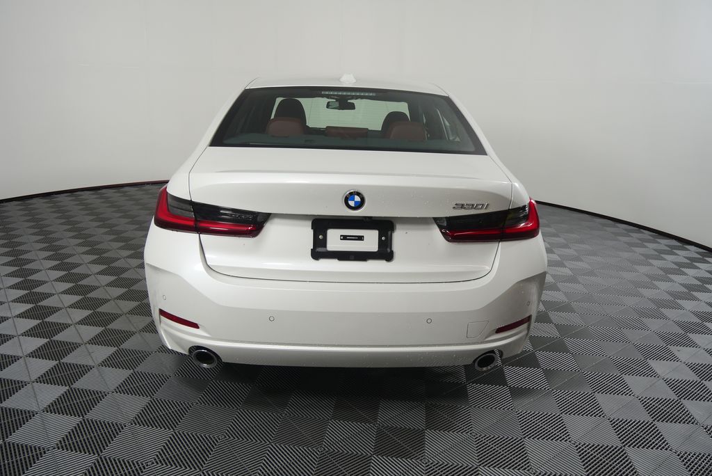Thumbnail: 2025 BMW 3 Series - 4