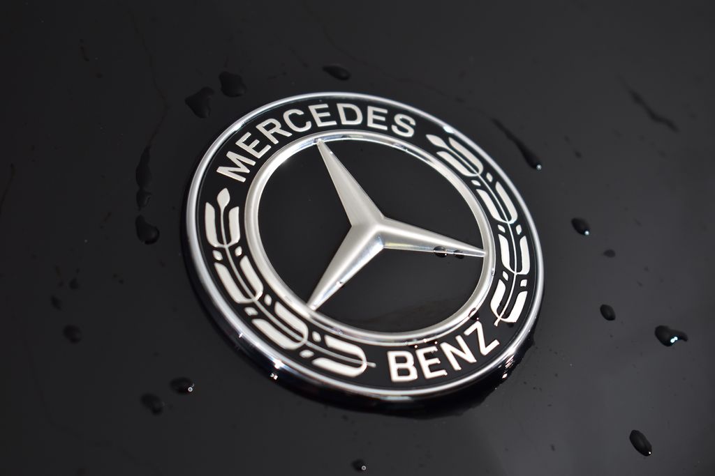 Thumbnail: 2021 Mercedes-Benz C-Class - 10