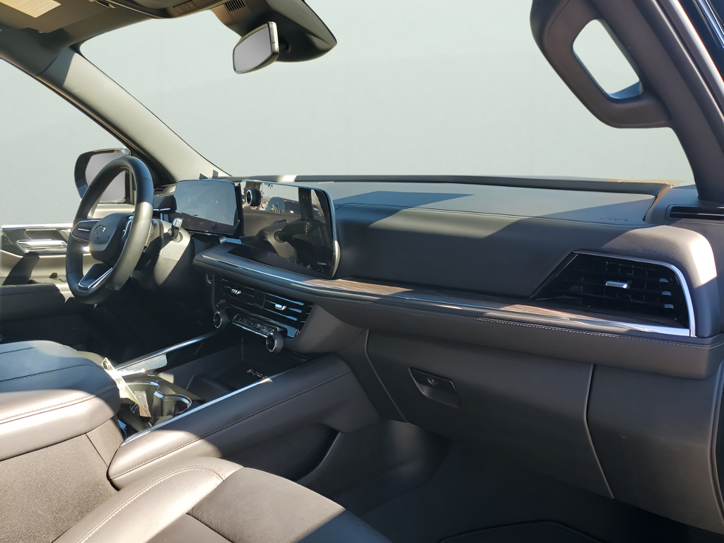 Used Car 2025 Chevrolet Suburban  Z71 For Sale Under $70,000 In Austin, Texas