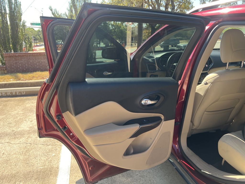 2019 Jeep Cherokee Latitude 20