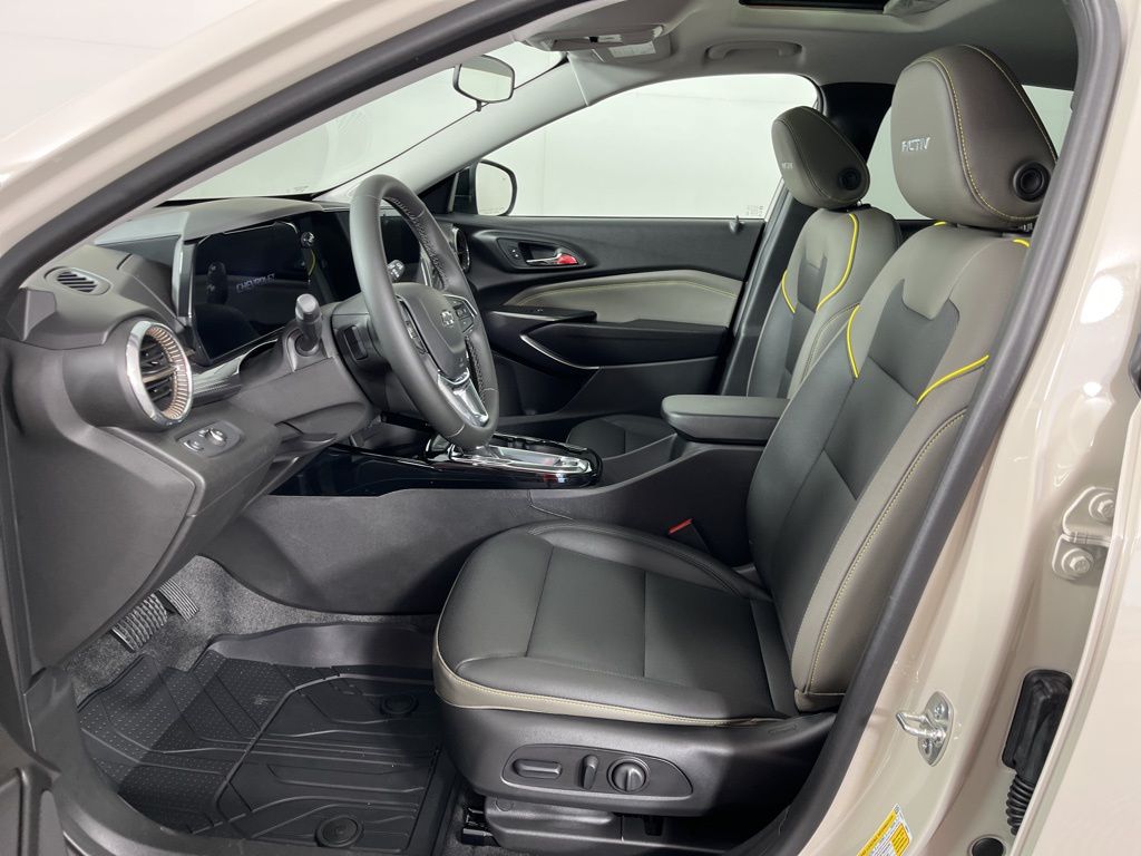 Thumbnail: 2026 Chevrolet Trax - 22