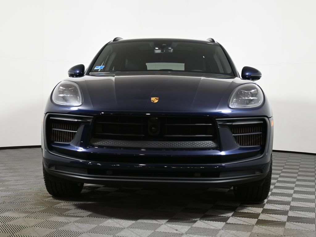 Thumbnail: 2022 Porsche Macan - 10