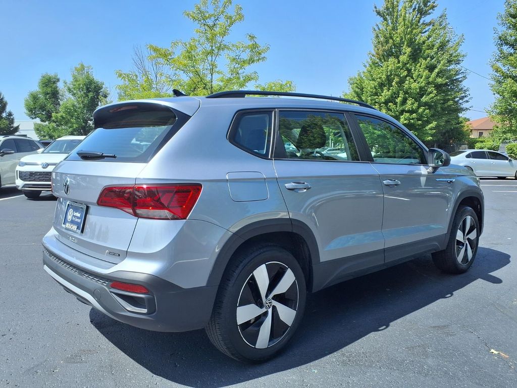 Certified Used 2024 Silver Volkswagen 1.5T S image 2