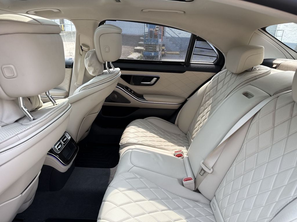 Thumbnail: 2022 Mercedes-Benz S-Class - 20