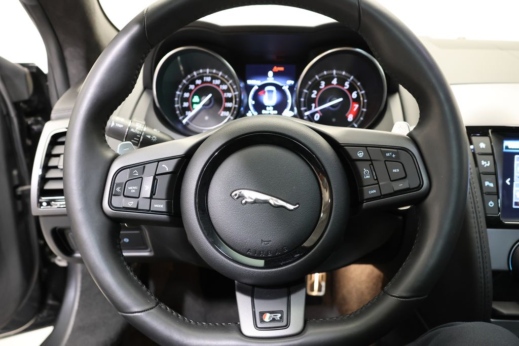 Thumbnail: 2017 Jaguar F-Type - 17