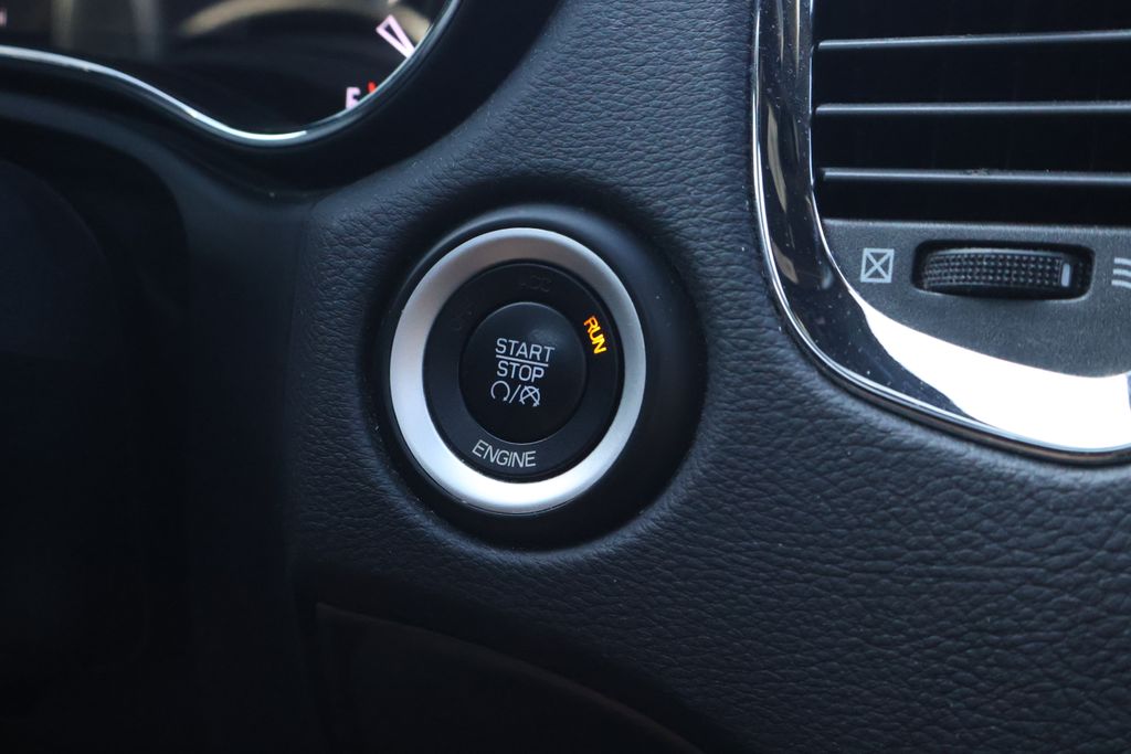 Thumbnail: 2015 Dodge Durango - 28