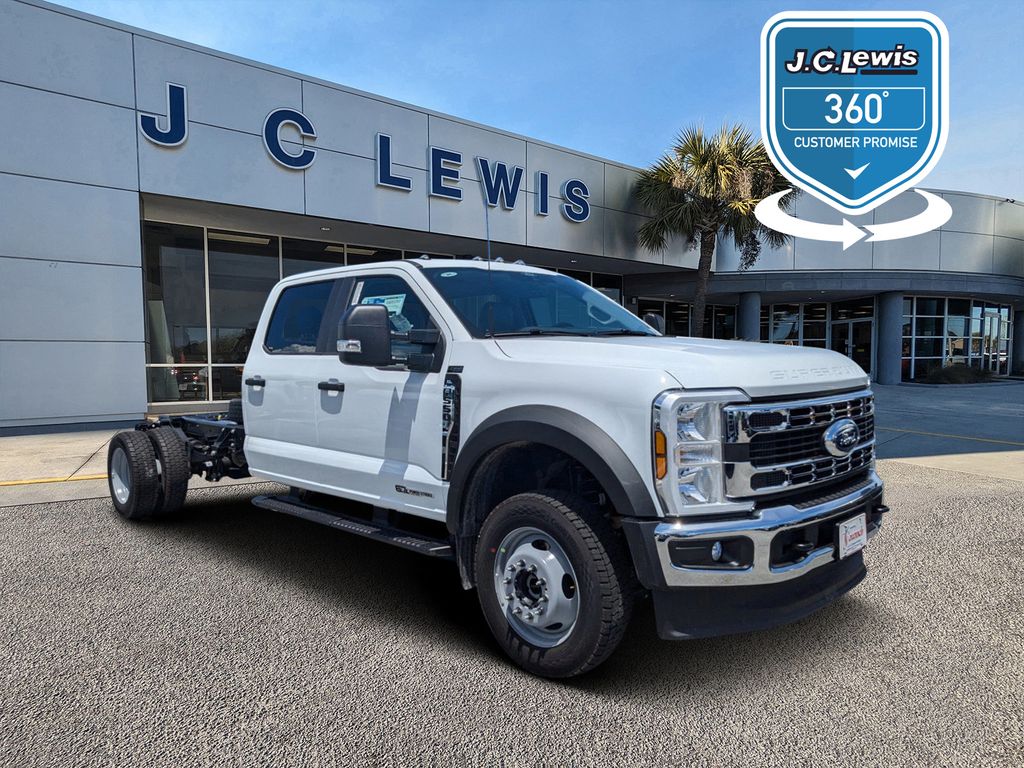 2025 Ford F-550 Super Duty 
