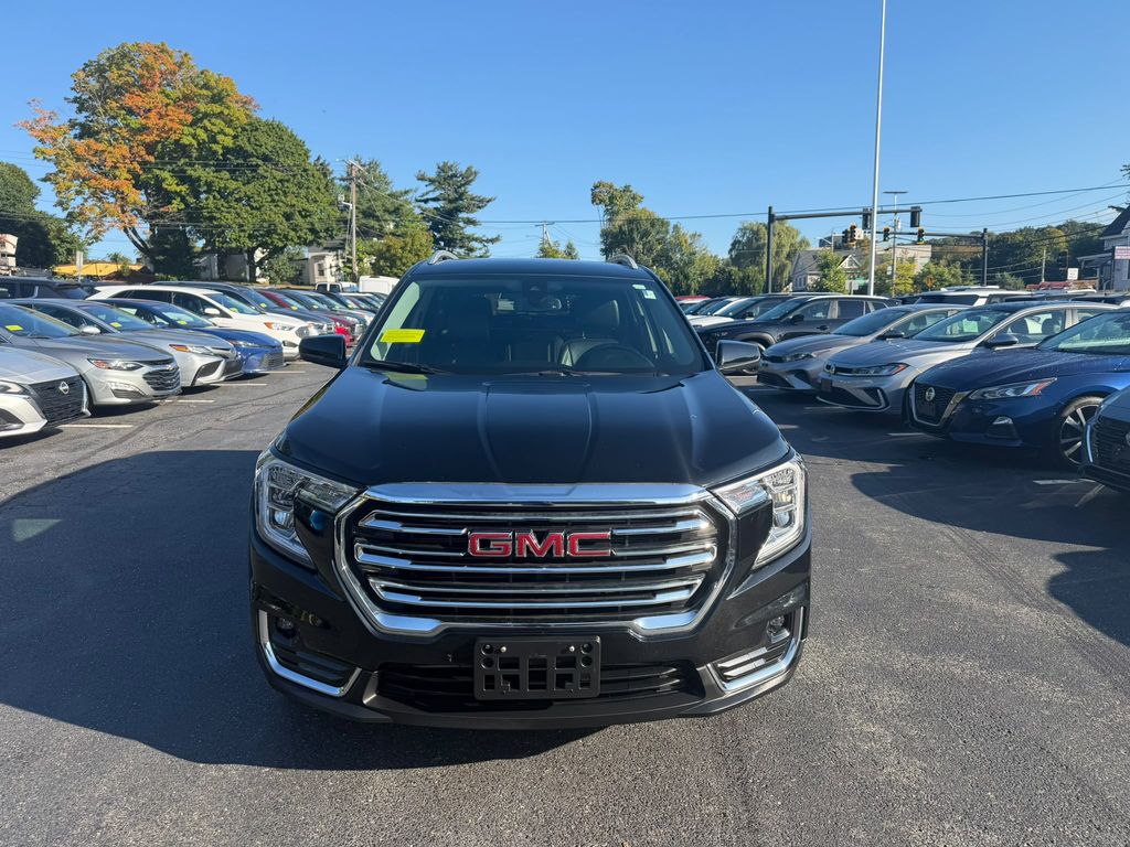 Used 2024 GMC Terrain SUV